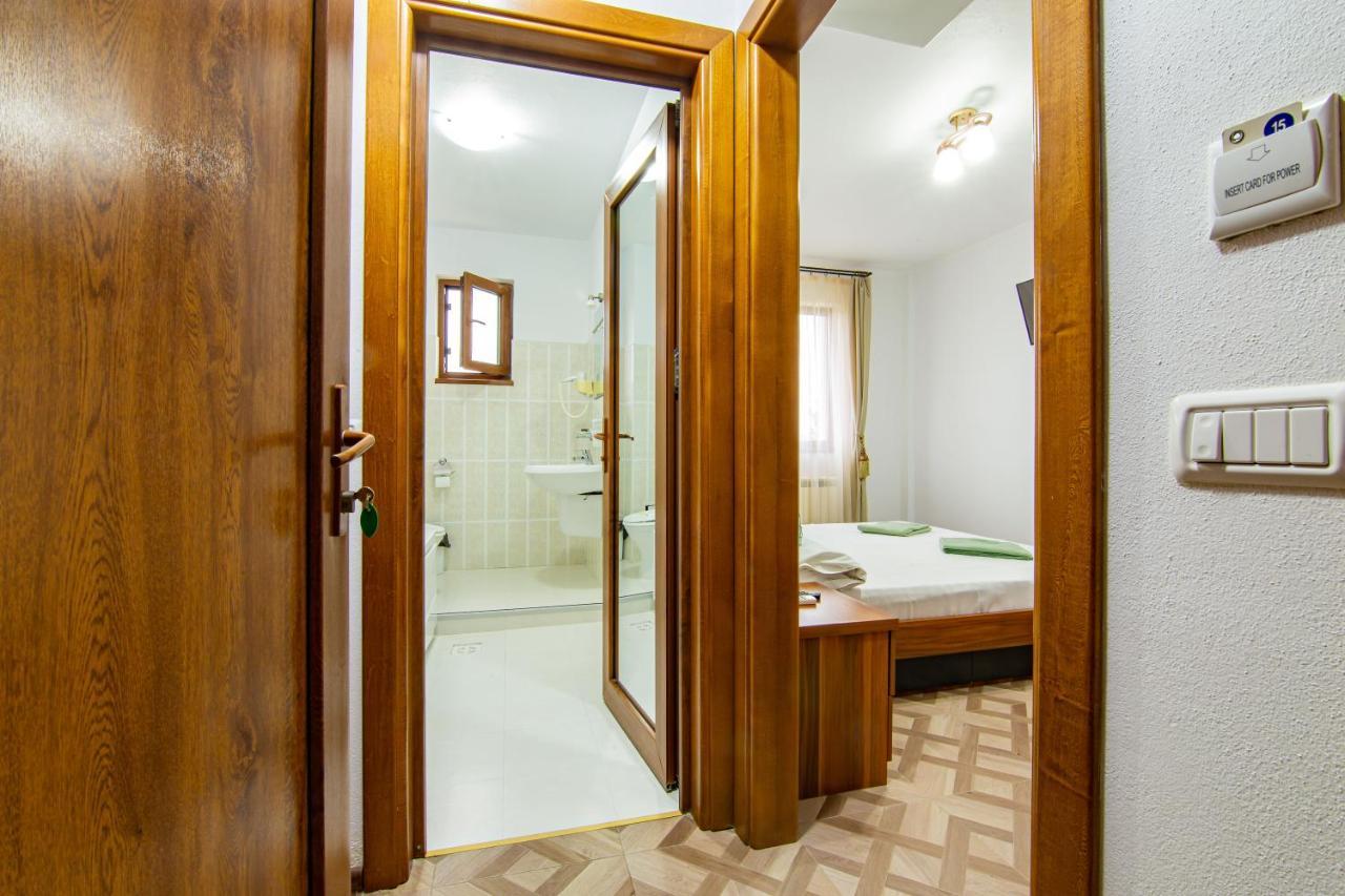 Pensiunea Pestisorul Dunavăţu de Jos Exterior foto